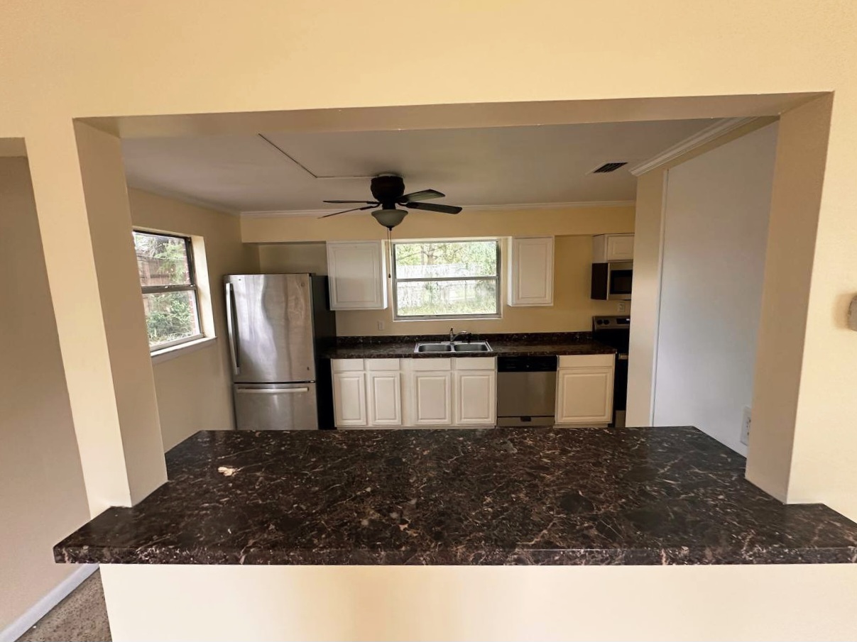 6062 Longchamp Drive interior